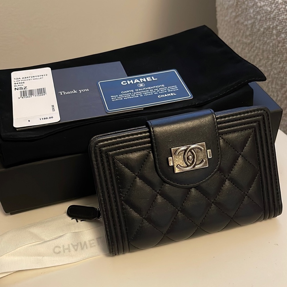 Chanel Boy L-Zip Pocket Wallet
